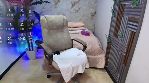 Snapshot of jenna_milf_ chatting on 30, 4, 2026 Valentina online show from 30, 4, 2026