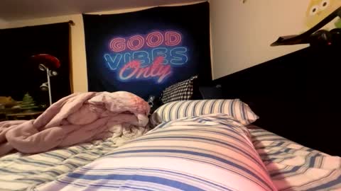 Snapshot of jennabrady chatting on 9, 11, 2025 Dragon Queen. Be my Dragon -- and online show from 9, 11, 2025