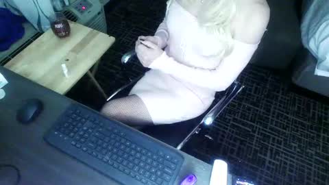 Snapshot of jennacd4life chatting on 1, 1, 2025 Jenna Cross online show from 1, 1, 2025