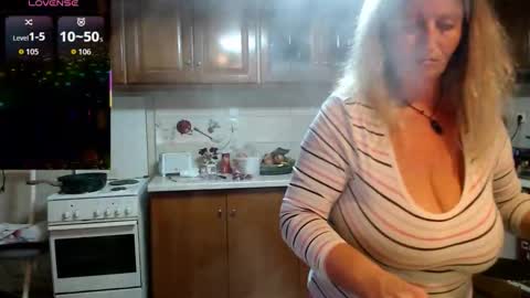 Snapshot of jennadeluxe chatting on 10, 1, 2026 Jenna online show from 10, 1, 2026