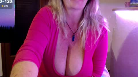 Snapshot of jennadeluxe chatting on 31, 1, 2026 Jenna online show from 31, 1, 2026