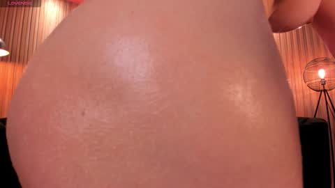 Snapshot of jennaolson chatting on 12, 3, 2026 Jenna Olson online show from 12, 3, 2026