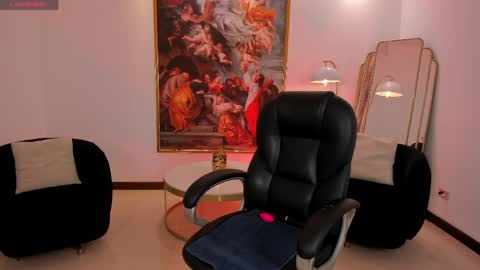 Snapshot of jennaolson chatting on 5, 4, 2026 Jenna Olson online show from 5, 4, 2026