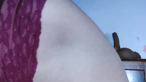 Snapshot of jenner_lena chatting on 4, 4, 2026 jenner_lena online show from 4, 4, 2026