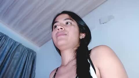 Snapshot of jenner_lena chatting on 8, 4, 2026 jenner_lena online show from 8, 4, 2026