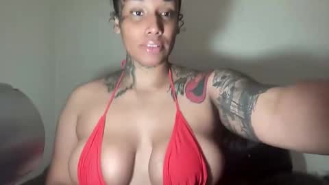 Snapshot of jenni_cash chatting on 26, 5, 2026 Mistress Jenni online show from 26, 5, 2026