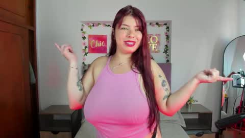 Snapshot of jennie_boobs_ chatting on 25, 9, 2025 Jennie online show from 25, 9, 2025