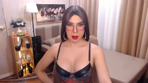 jenniegarcia online show from 15, 5, 2026