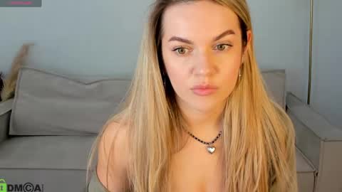 Snapshot of jennifer_perezz chatting on 7, 5, 2026 Jennifer Perezz online show from 7, 5, 2026