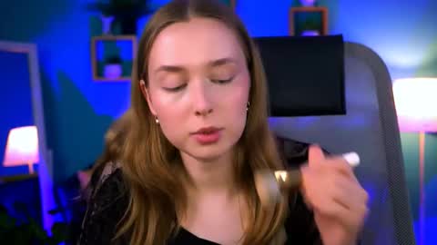 Jennifer online show from 18, 9, 2025