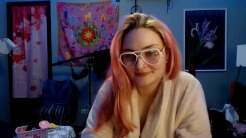 Jennifer Gwen online show from 27, 2, 2025