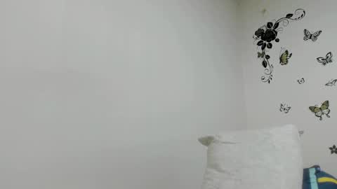 Snapshot of jenniferloveyou chatting on 7, 4, 2026 jenniferloveyou online show from 7, 4, 2026