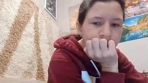 Snapshot of jenniferpyne chatting on 17, 9, 2025 Mia online show from 17, 9, 2025
