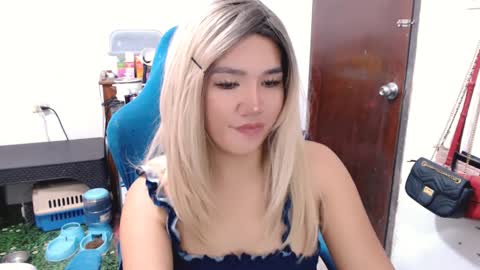 Snapshot of jenny_fromphil chatting on 16, 1, 2025 Jenny online show from 16, 1, 2025