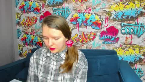 Snapshot of jenny_jimmy chatting on 9, 4, 2026 Jenny online show from 9, 4, 2026