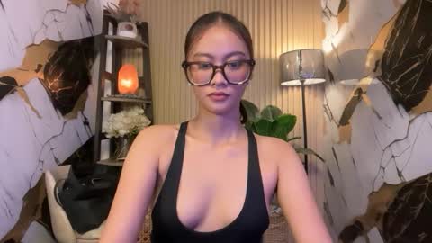 Snapshot of jenny_sweetgirlx chatting on 7, 6, 2026 jenny_sweetgirlx online show from 7, 6, 2026