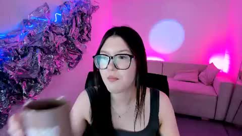 Snapshot of jennygibson chatting on 21, 7, 2026 JENNY online show from 21, 7, 2026