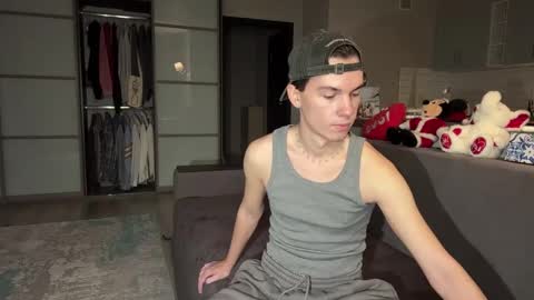 jeremy1scott online show from 21, 11, 2025