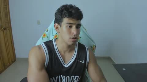 Snapshot of jeremy_colton_hot chatting on 27, 2, 2025 jeremy_colton_hot online show from 27, 2, 2025