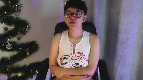 Snapshot of jero_harper1 chatting on 15, 12, 2024 jero harper1 online show from 15, 12, 2024