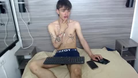 Snapshot of jerom_xx chatting on 4, 10, 2025 Jerom xx online show from 4, 10, 2025