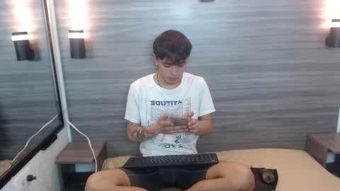 Snapshot of jerom_xx chatting on 7, 10, 2025 Jerom xx online show from 7, 10, 2025