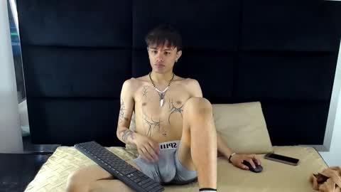 Snapshot of jerom_xx chatting on 23, 10, 2025 Jerom xx online show from 23, 10, 2025