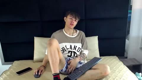 Snapshot of jerom_xx chatting on 29, 10, 2025 Jerom xx online show from 29, 10, 2025