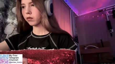 Snapshot of jerrienyhan chatting on 4, 10, 2025 jerrienyhan online show from 4, 10, 2025