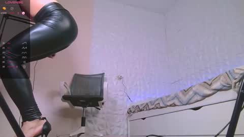 Snapshot of jerrybomb_ chatting on 21, 10, 2025 Jerrybomb online show from 21, 10, 2025