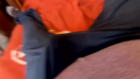 Jeremys room chill and puff one enjoy online show from 13, 1, 2025