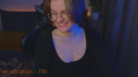 Snapshot of jess0e9 chatting on 27, 9, 2025  JessieVibes online show from 27, 9, 2025