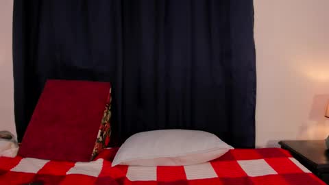 jessica herreraToday I will be your devil and you my victim online show from 25, 2, 2025