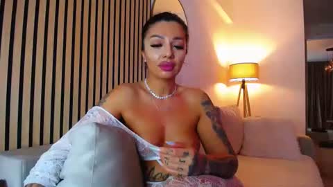 Snapshot of jessebella chatting on 5, 2, 2026 jesse online show from 5, 2, 2026