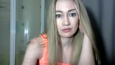 Snapshot of jessfox1 chatting on 19, 12, 2024 JessFox1 online show from 19, 12, 2024