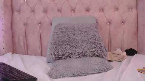 Jessica  online show from 17, 12, 2024