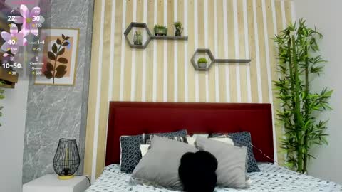 Jessica Pethersson  online show from 21, 1, 2025