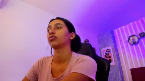 Jessica Pethersson  online show from 29, 1, 2025