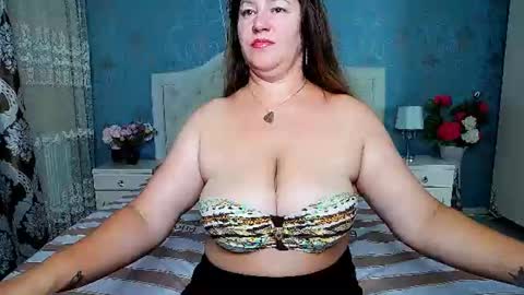 Snapshot of jessicalove20 chatting on 23, 6, 2026 single mommy online show from 23, 6, 2026