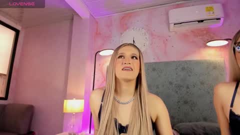 JESSI AND NAOMI online show from 16, 9, 2025