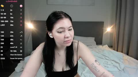 Snapshot of jessicamooon chatting on 25, 2, 2025 JessicaMooon online show from 25, 2, 2025
