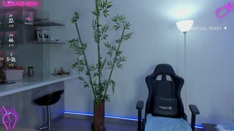  Jessica Pratt  IG jessicaxpratt online show from 25, 1, 2025