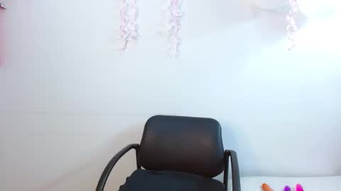 jessicarabbit4 online show from 13, 2, 2025