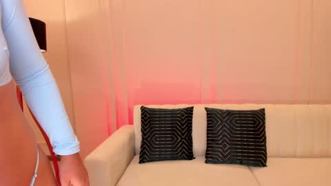 Snapshot of jessicawilliams1 chatting on 4, 2, 2025 JESS online show from 4, 2, 2025