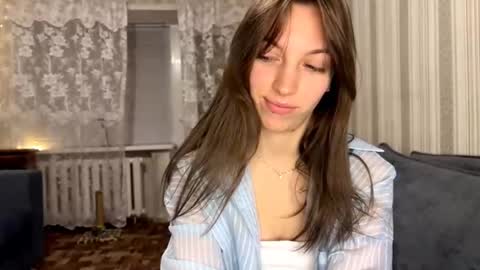 Snapshot of jessidardenne chatting on 4, 2, 2026 Marie online show from 4, 2, 2026