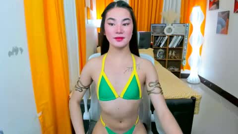 Snapshot of jessie_empress chatting on 14, 4, 2026 Your naughty Jessie online show from 14, 4, 2026