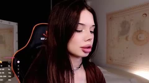 Snapshot of jessie_johns chatting on 22, 10, 2025 jessie_johns online show from 22, 10, 2025