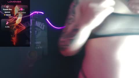 Snapshot of jessie_wild chatting on 5, 10, 2025 jessie_wild online show from 5, 10, 2025