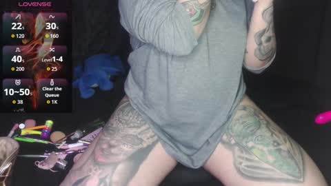 Snapshot of jessie_wild chatting on 14, 10, 2025 jessie_wild online show from 14, 10, 2025