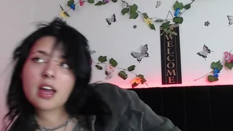 Snapshot of jessie_wild chatting on 22, 10, 2025 jessie_wild online show from 22, 10, 2025